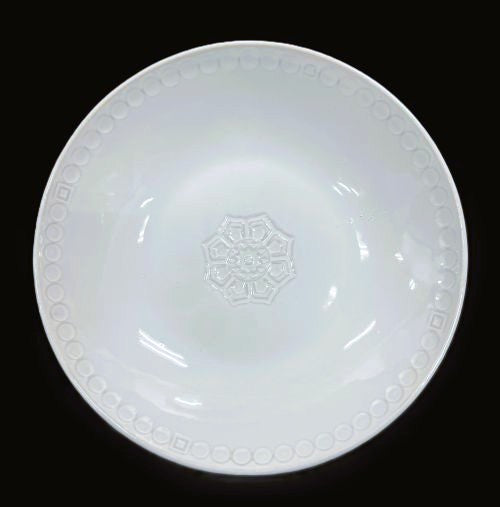 9.25" Beige Flower Plate - Item #66553