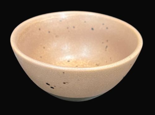 4 IN BEIGE SPECKLED BOWL Item #67886
